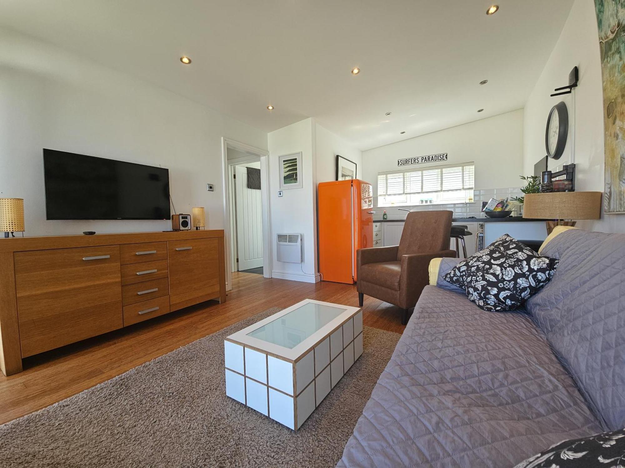 Chalet Ocean Swell *